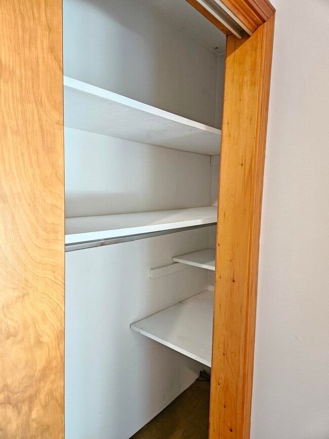 Closet - 7288 Shawnee Rd