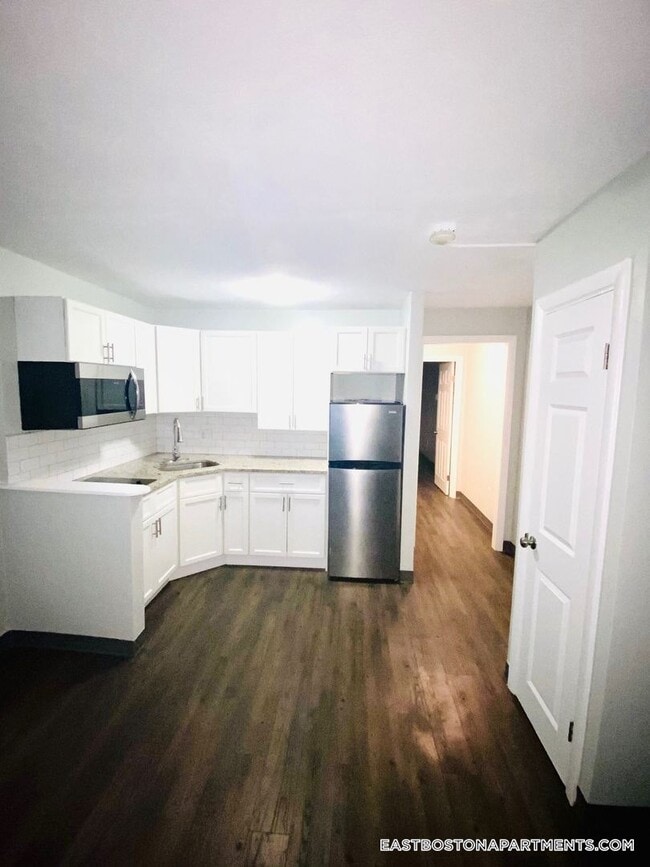 Photo - 300 Merdian St. Unit 3