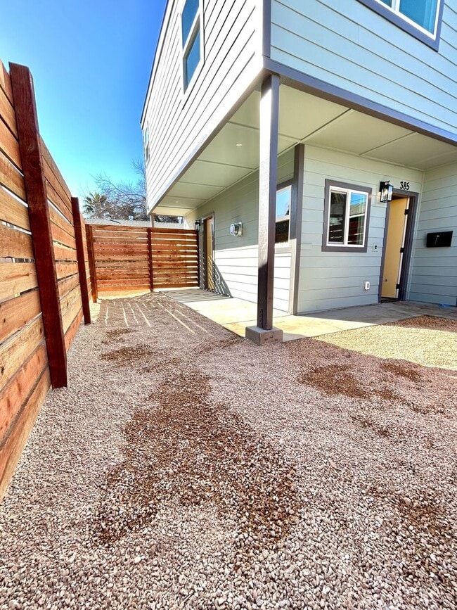 Photo - 1-Bed/1-Bath Near Downtown San Luis Obispo and Cal Poly Unit 385 Lemon Street