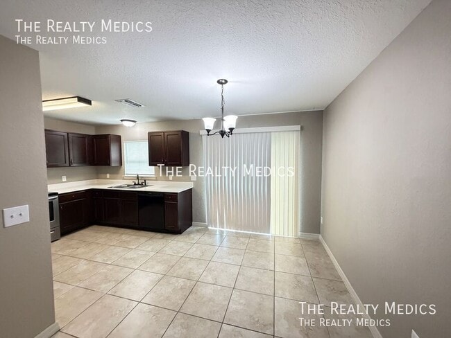 Photo - 15741 SW 23rd Avenue Rd