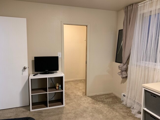 Photo - 2536 Forest Park Dr Unidad 1-2