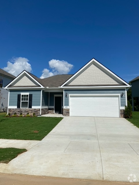 Building Photo - 209 Stonewall Dr Rental