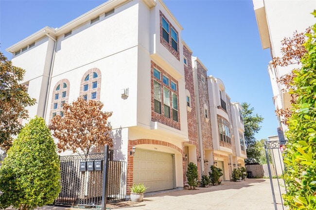 Building Photo - 5636 Kiam St