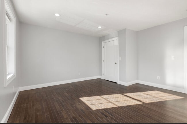 Photo - 222 Rock St Unit 2