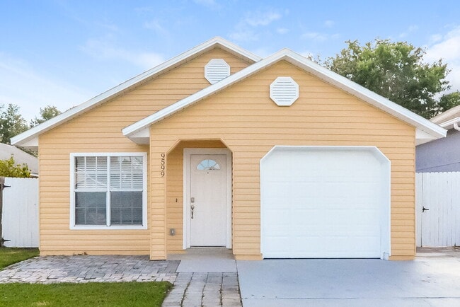 Building Photo - 9599 Lupine Ave