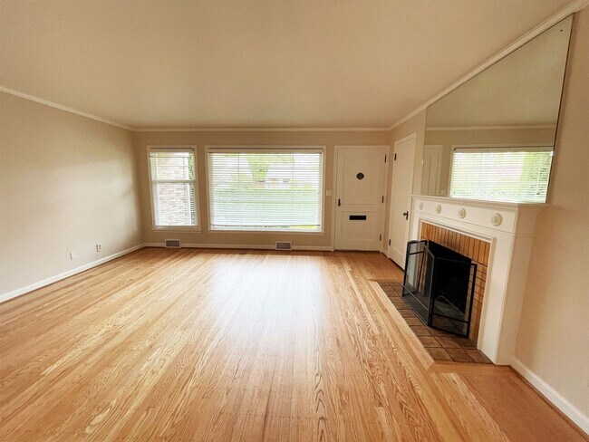 Photo - 4bd/2ba Seattle Home