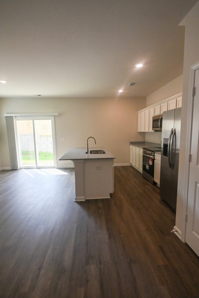 Photo - 1019 Tundra Teal Ln