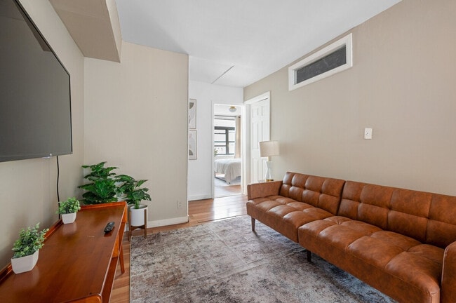 Building Photo - 393 8th Ave Unit SI ID1390073P