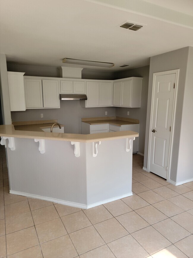 Photo - 2701 Silver Oak Ave