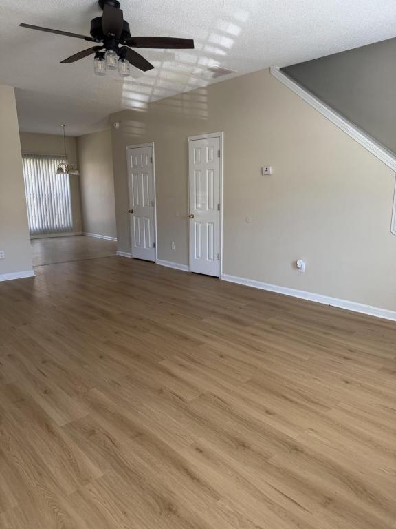 Photo - 6647 Sunset Park