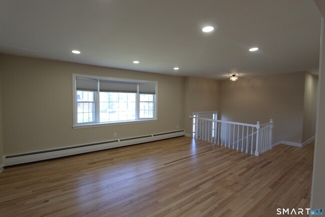 Photo - 32 Lexington Cir