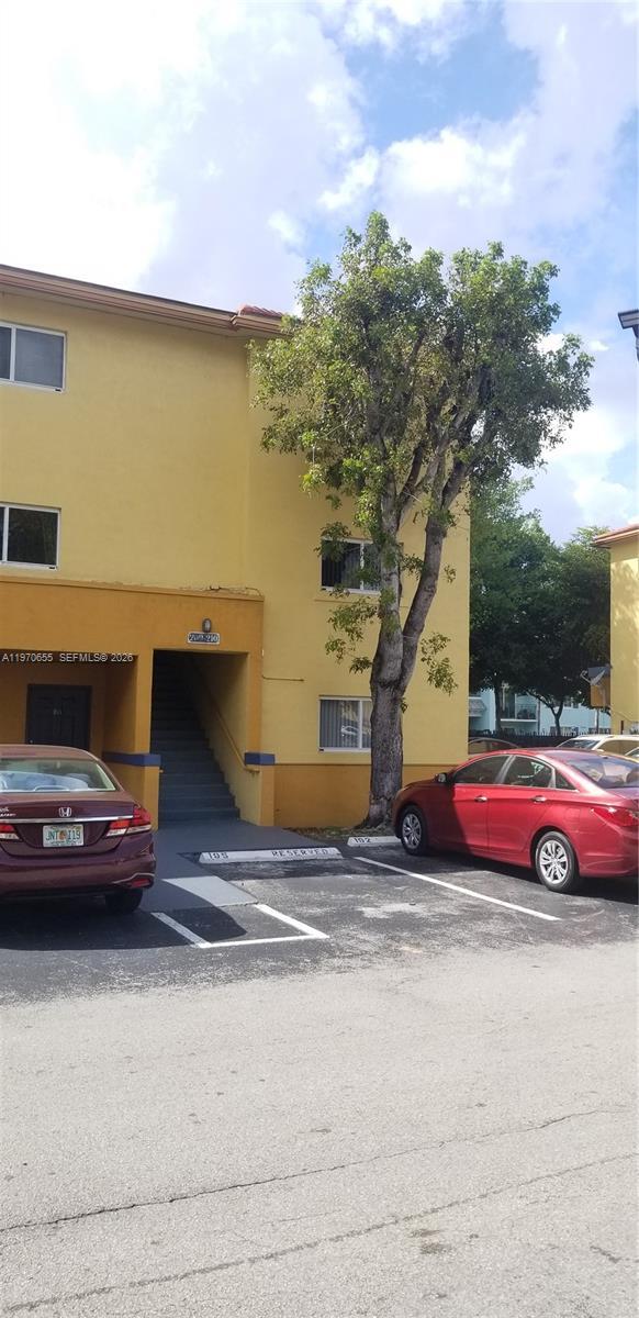 Building Photo - 8250 SW 149th Ct Unit 8-210