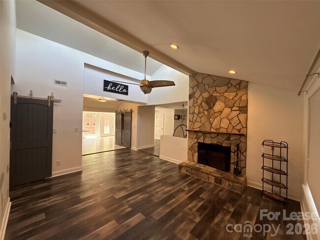 Photo - 6814 Pence Rd