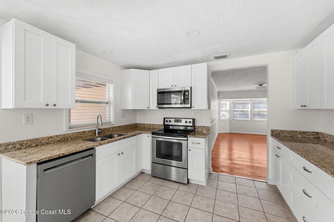 Photo - 247 Saldon Ln