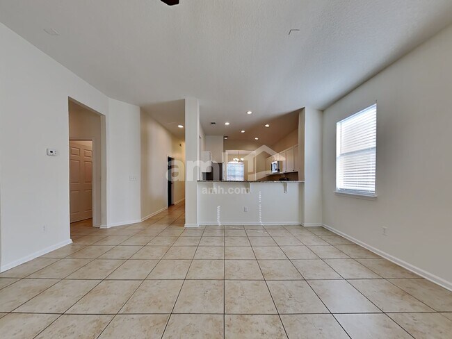 Photo - 9672 Woodstone Mill