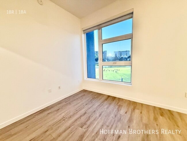 Photo - 1100 W Temple St Unit 604