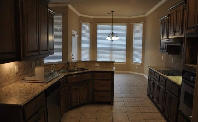 Photo - 6613 Stinchcomb Dr