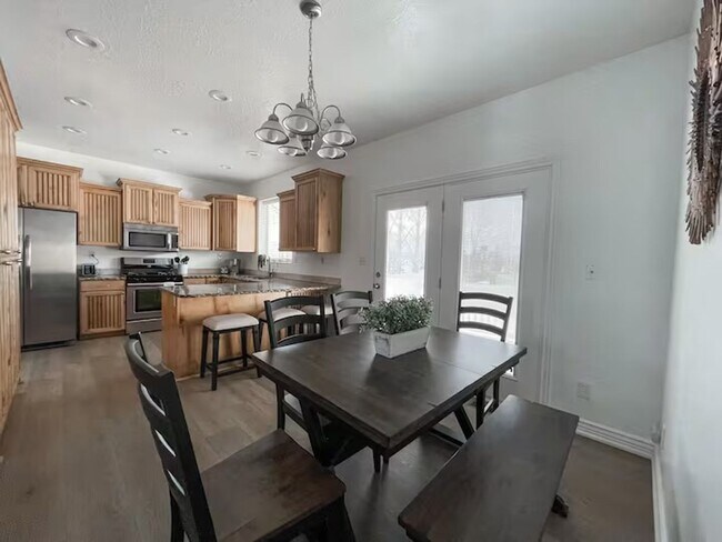 Photo - Fully Furnished 6 Bed, 3 Bath Home for Rent - Morgan, Utah