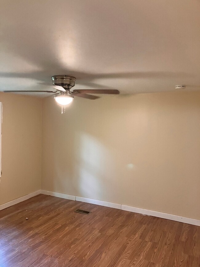 Photo - 2831 Oak Hill Cir