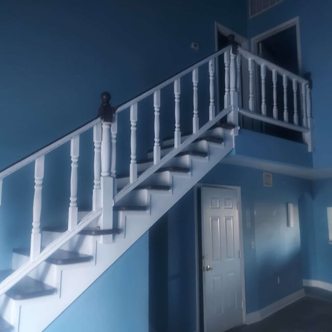 Photo - 1108 Rhodes Rd N