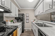 1BR, 1BA - 764SF A8