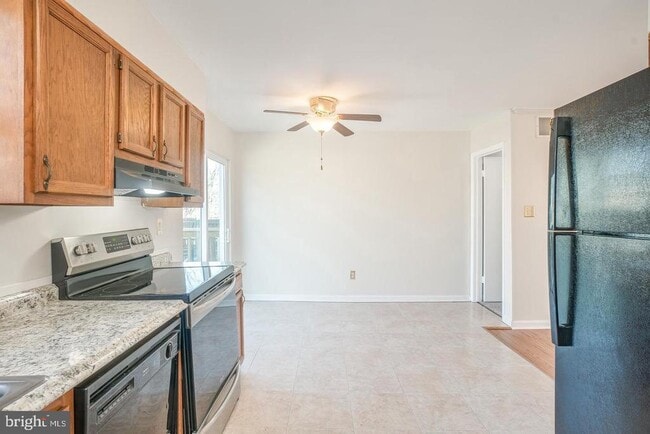 Building Photo - 16 Ebbing Ct Rental