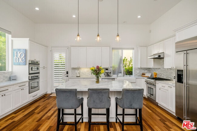 Building Photo - 5734 S Celedon Creek Rental