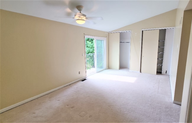 Photo - 37025 Brynford Dr