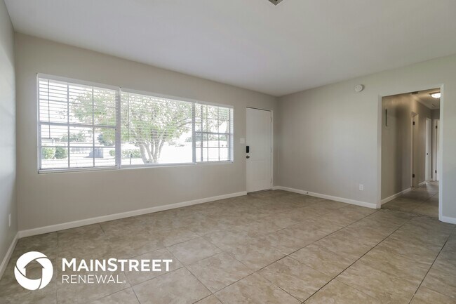 Photo - 1916 Colton Dr