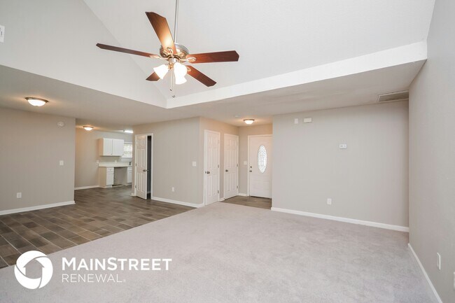 Photo - 722 Jockey Ln