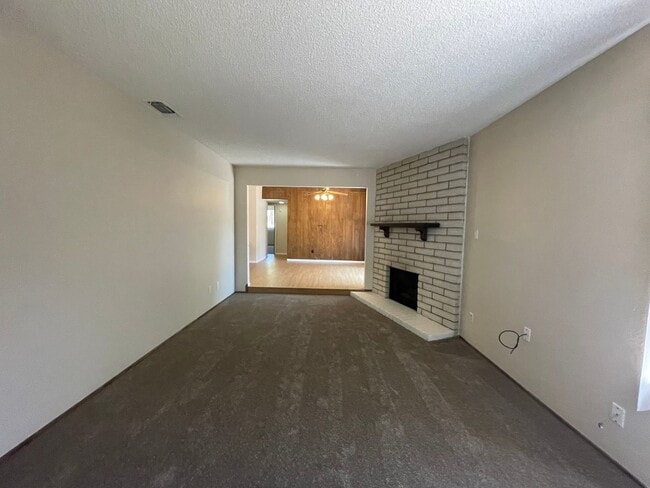 Photo - 6900 Trovita Way