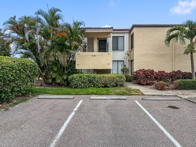 Fully Furnished Waterfront Community Condo in Isla Del Sol - 2bed | 2bath - Fully Furnished Waterfront Community Condo in Isla Del Sol - 2bed | 2bath Unit 228