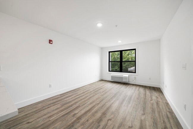 Photo - 242 Spring St Unidad 505