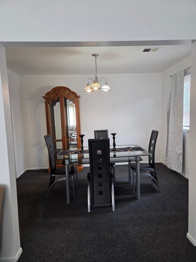 Photo - 213 E 9th Ave Unit 3 bedroom apartment