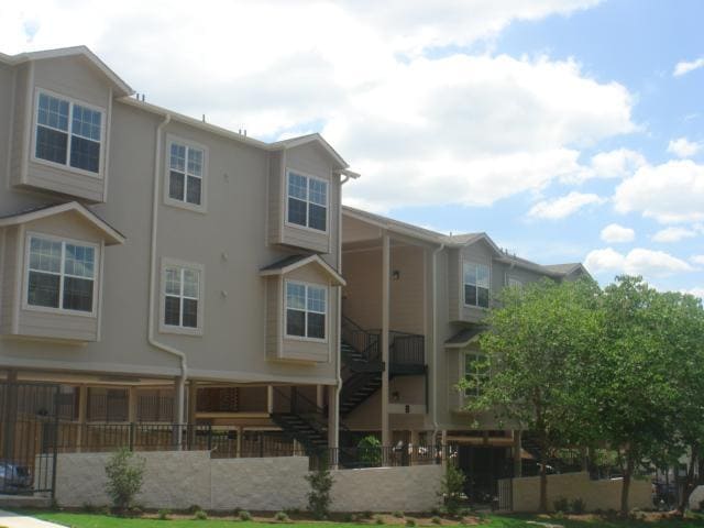 Building Photo - 2307 Leon St Unit 203 Rental