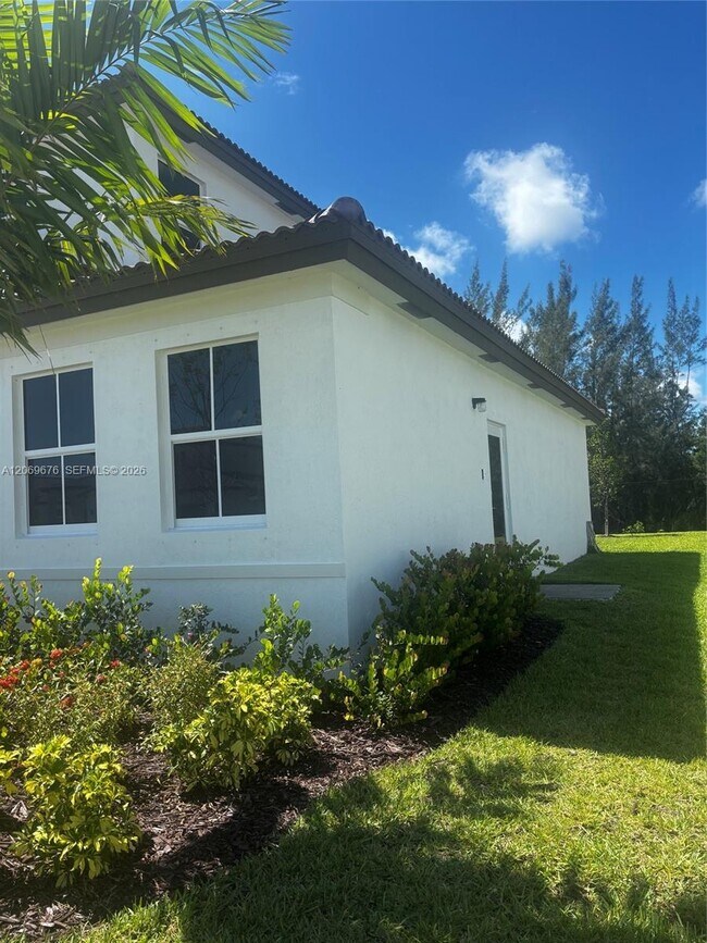 Photo - 2342 SE 30th Dr