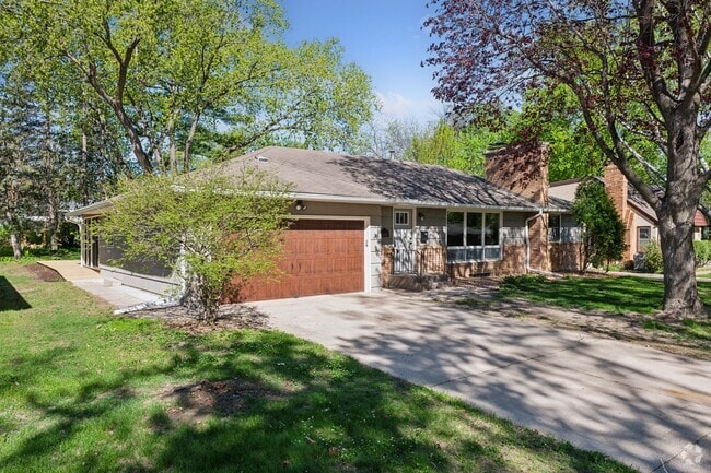 Building Photo - 6416 Wilryan Ave Rental