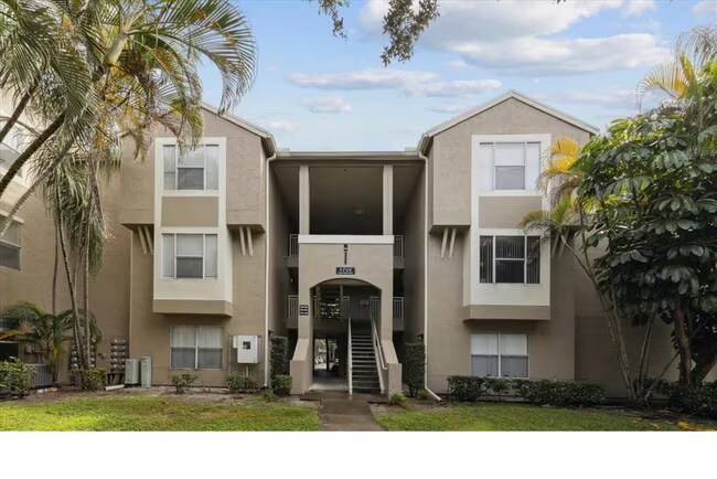 Photo - 1760 Palm Cove Blvd Unidad The Verano Rental