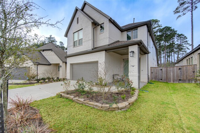 Photo - 296 Mallorn Ln