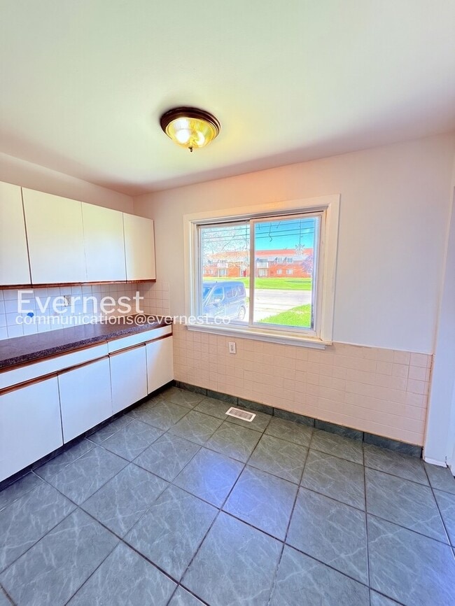Photo - 4224 Frazho Rd