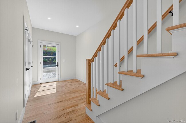 Photo - 64 Stonehouse Rd