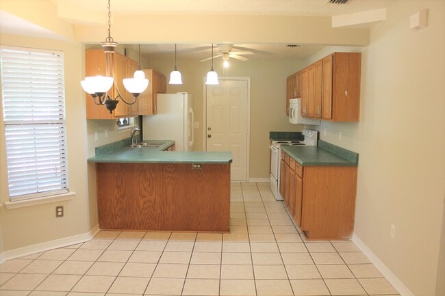 Photo - 2038 Vizcaya Dr