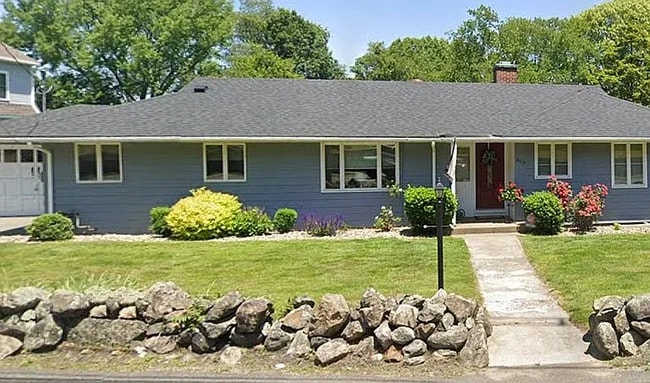 Building Photo - 303 Lowell St Rental