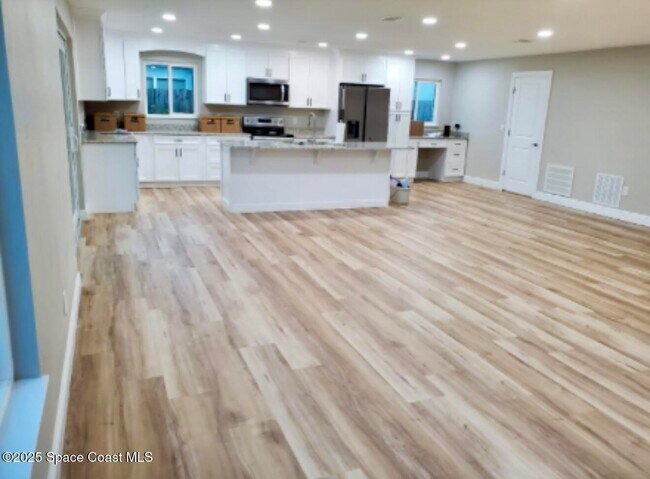 Photo - 537 Royal Palm Blvd