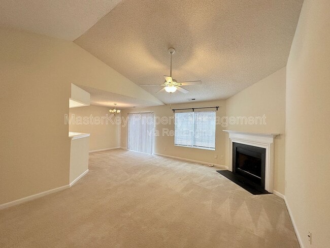 Photo - 413 Sapphire Dr