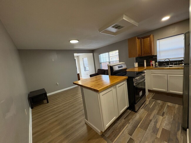 Photo - Charming 2-Bedroom Apartment on Amelia Island