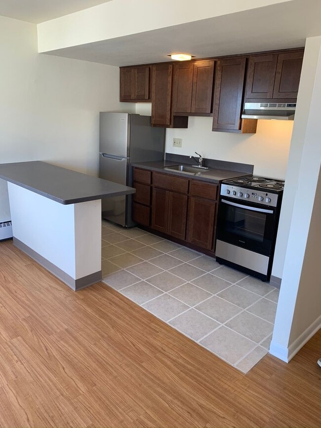 Photo - 415 Wisconsin