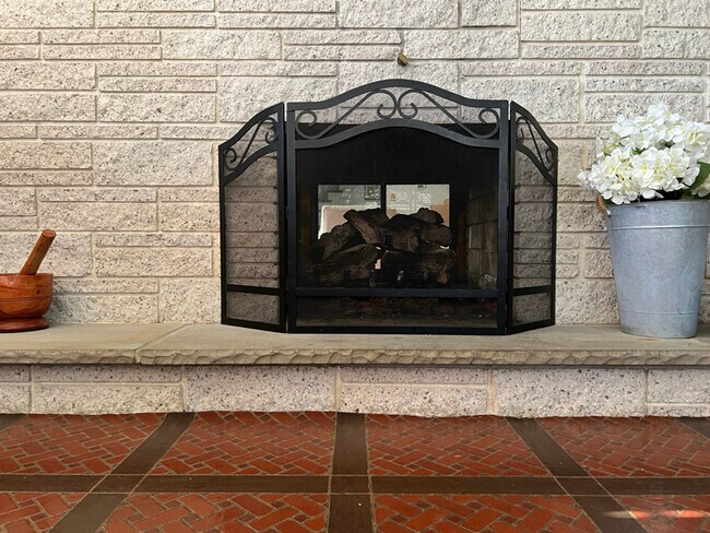 Photo - 5415 Tolson Rd