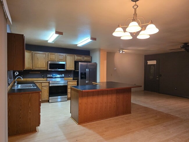 Photo - 3BR/2BA Home on 2 Acres – 2 Car Garage & Pet Friendly