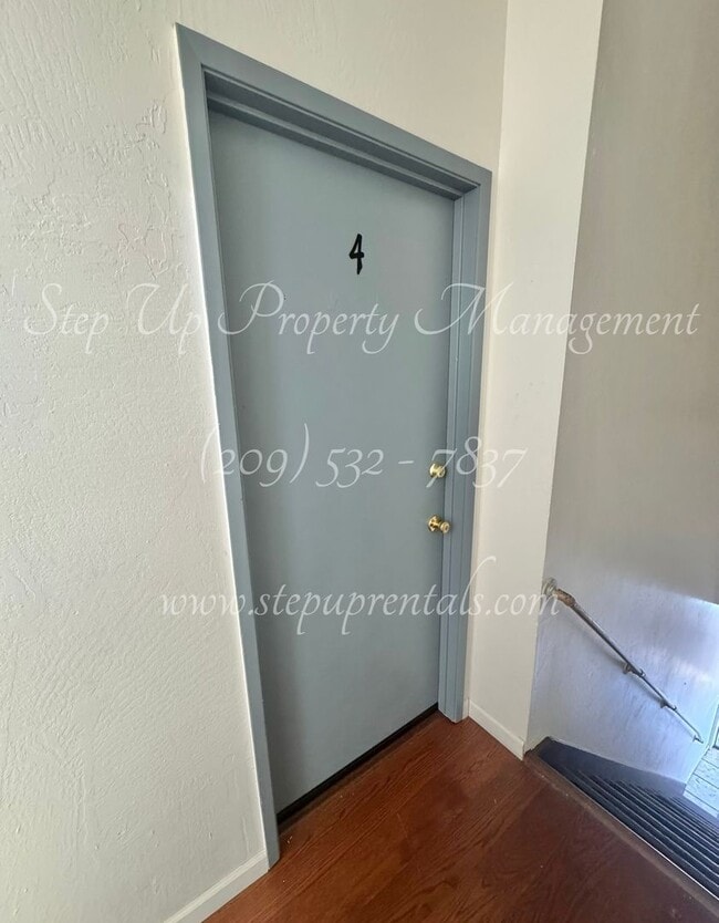 Photo - 69 S Washington St Unit 4